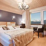 Du 3* Crans-Montana